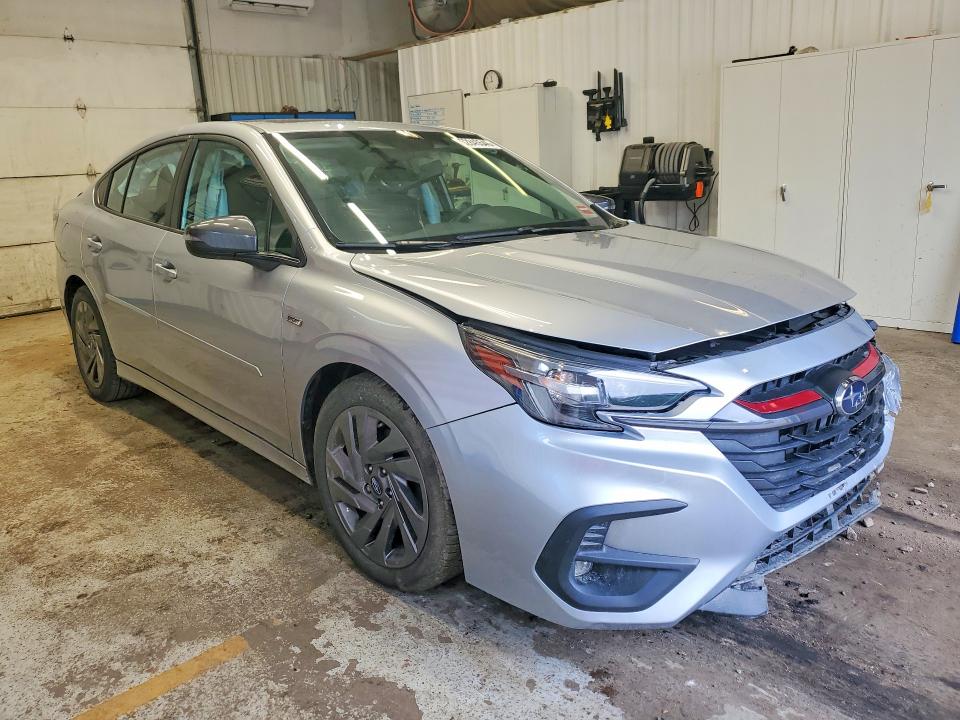 Photo 4 from auction – 2025 SUBARU LEGACY with VIN 4S3BWGG66S3006915