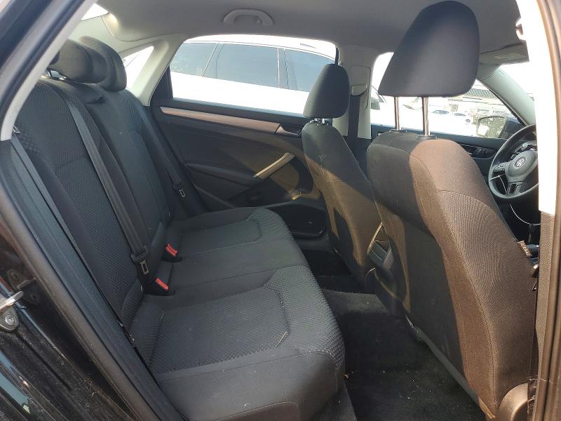Photo 10 from auction – 2015 VOLKSWAGEN PASSAT with VIN 1VWAS7A32FC071317