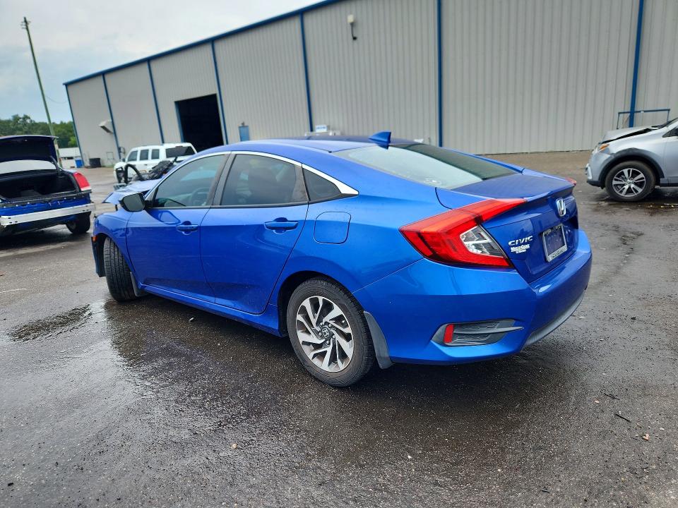 Photo 2 from auction – 2017 HONDA CIVIC with VIN 19XFC2F89HE031471