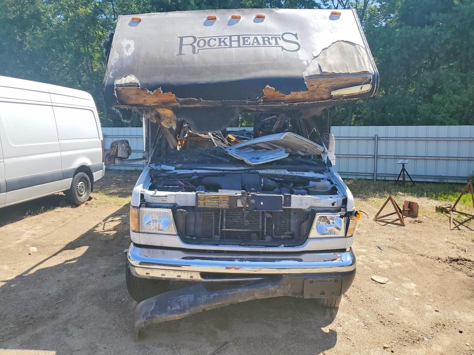 Photo 5 from auction – 2000 FORD E450 with VIN 1FDXE4555YHA13014