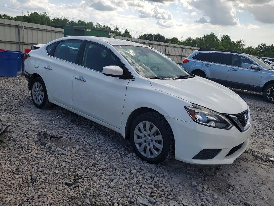 Photo 4 from auction – 2017 NISSAN SENTRA with VIN 3N1AB7AP5HY242094
