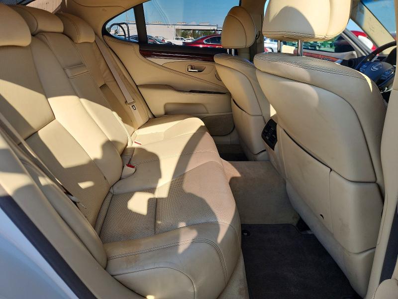 Photo 10 from auction – 2016 LEXUS LS with VIN JTHBL5EF6G5141452