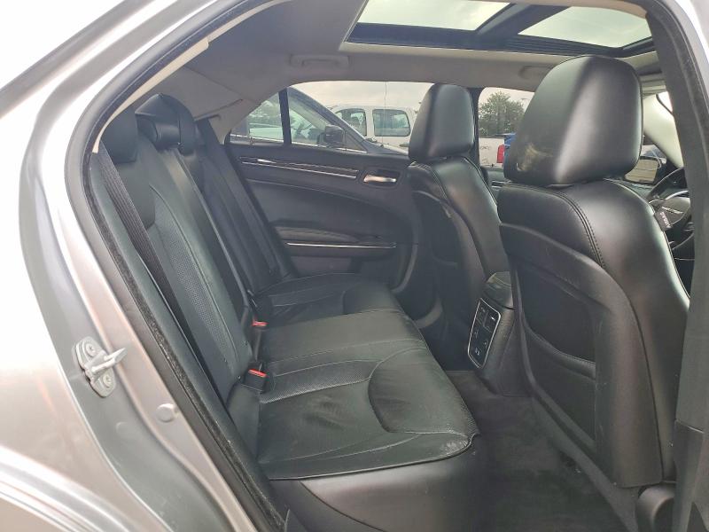 Photo 10 from auction – 2018 CHRYSLER 300 with VIN 2C3CCAEG6JH137333