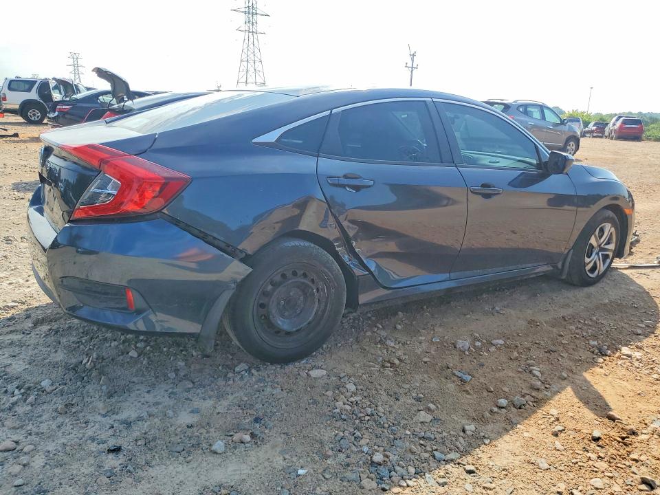Photo 3 from auction – 2017 HONDA CIVIC with VIN 2HGFC2F54HH563707
