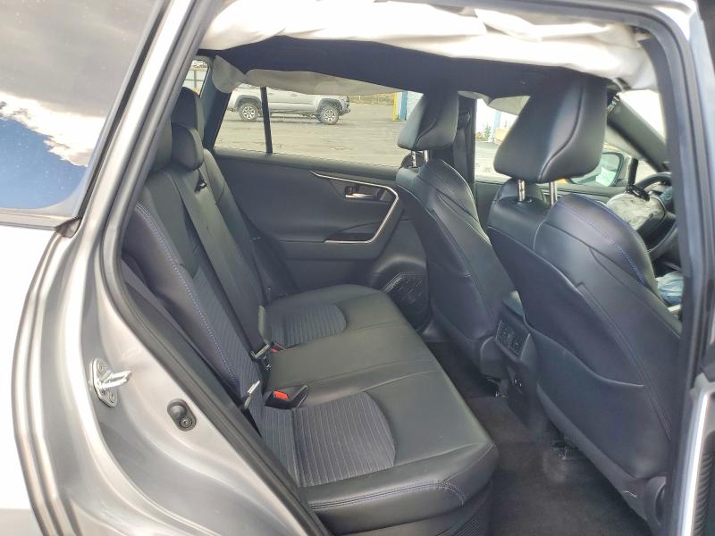 Zdjęcie 11 z aukcji – 2021 TOYOTA RAV4 z VIN 4T3E6RFV4MU055905
