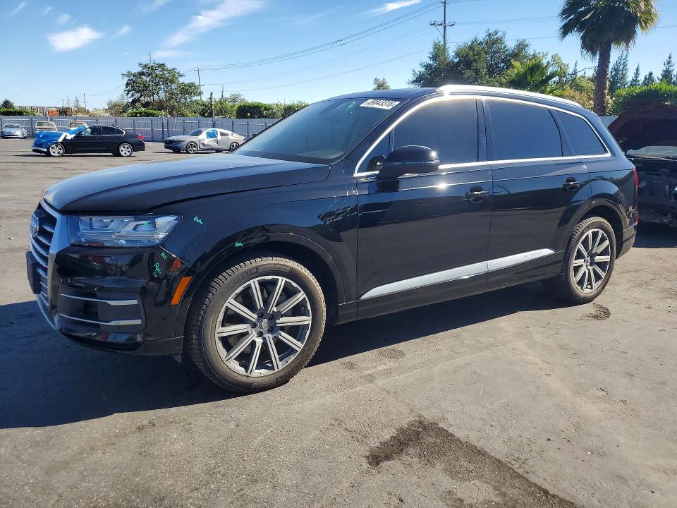AUDI Q7 2018 with VIN WA1LAAF70JD005787 - Photo from auction