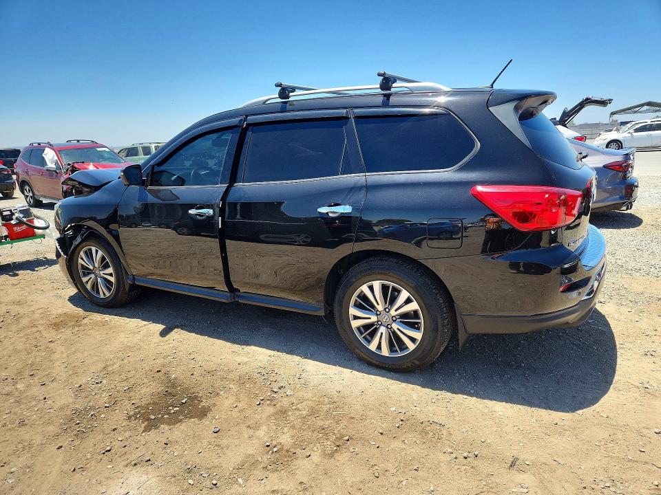 Photo 2 from auction – 2018 NISSAN PATHFINDER with VIN 5N1DR2MM1JC607861