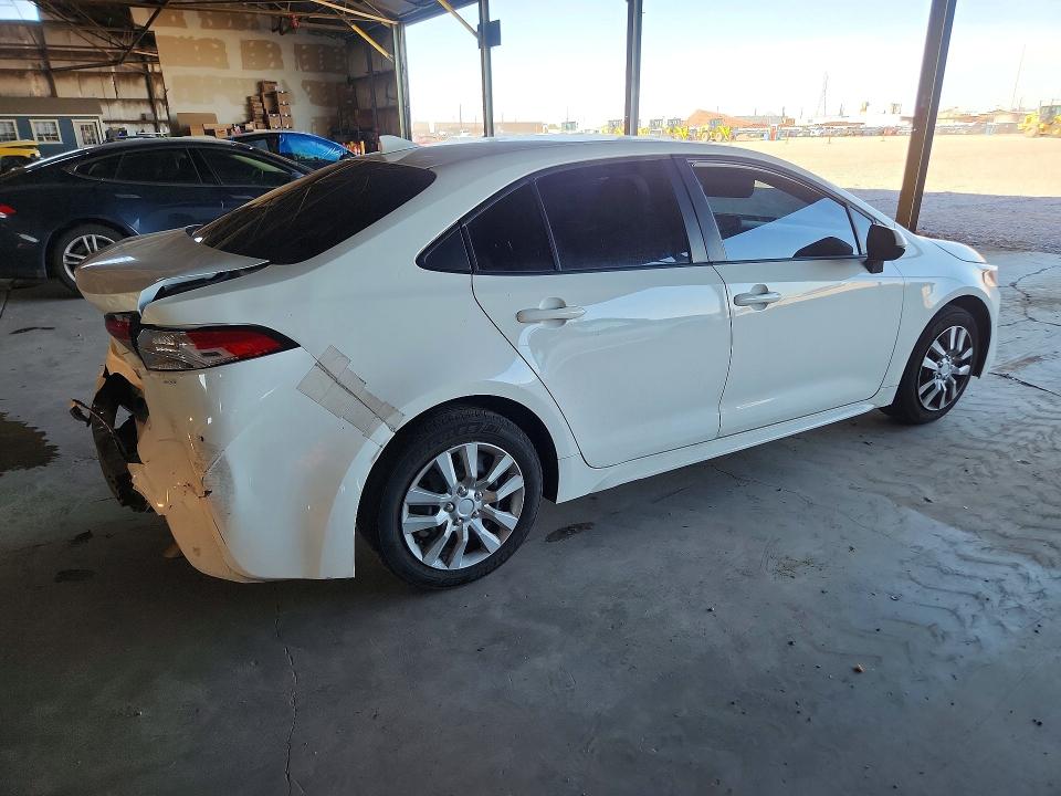 Photo 3 from auction – 2022 TOYOTA COROLLA with VIN JTDEPMAE5N3020687