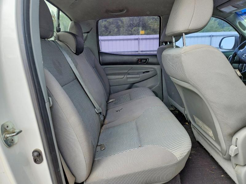 Photo 10 from auction – 2013 TOYOTA TACOMA with VIN 5TFLU4EN5DX065551