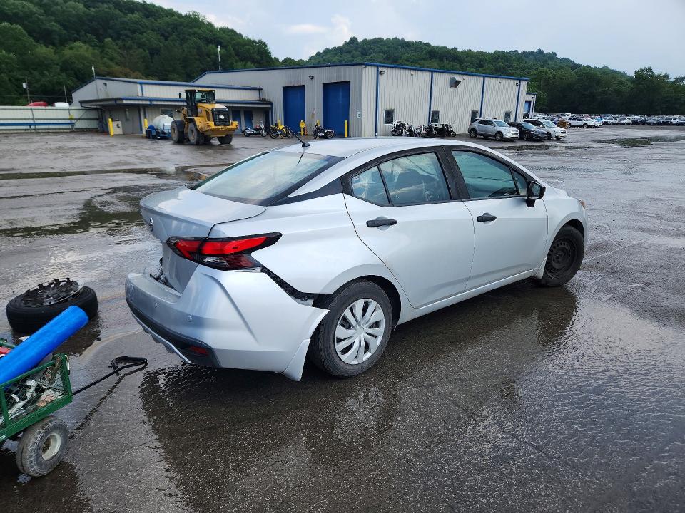 Zdjęcie 3 z aukcji – 2021 NISSAN VERSA z VIN 3N1CN8DV4ML857596