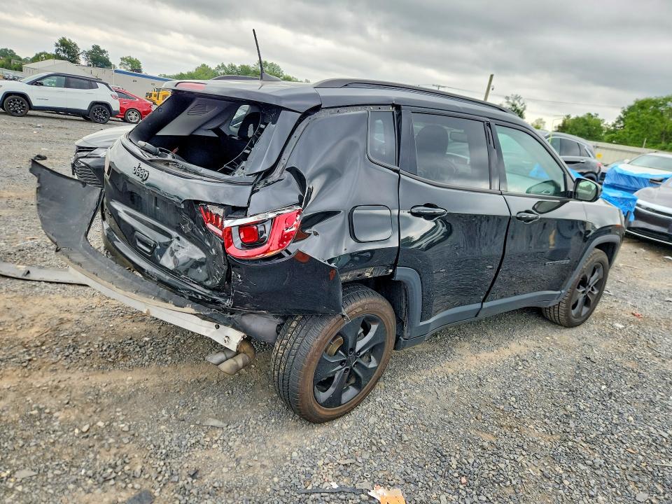 Photo 3 from auction – 2020 JEEP COMPASS with VIN 3C4NJDBB9LT157073