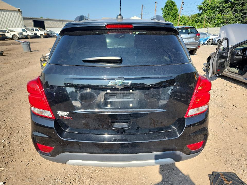 Photo 6 from auction – 2018 CHEVROLET TRAX with VIN 3GNCJLSB1JL215697