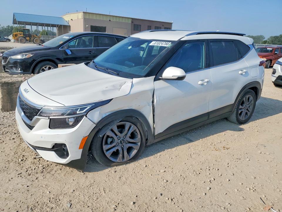 KIA SELTOS 2023 with VIN KNDEU2AA4P7402165 - Photo from auction