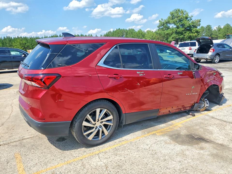 Photo 3 from auction – 2022 CHEVROLET EQUINOX with VIN 3GNAXKEV2NL193415