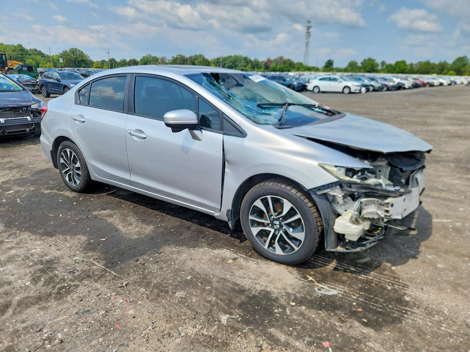 Photo 4 from auction – 2015 HONDA CIVIC with VIN 19XFB2F88FE040730