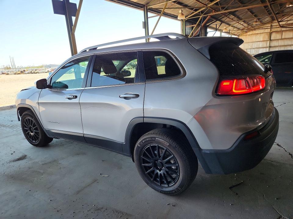 Photo 2 from auction – 2019 JEEP CHEROKEE with VIN 1C4PJLLB0KD202889