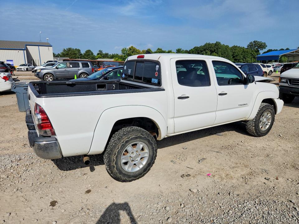 Photo 3 from auction – 2012 TOYOTA TACOMA with VIN 5TFLU4EN7CX036809