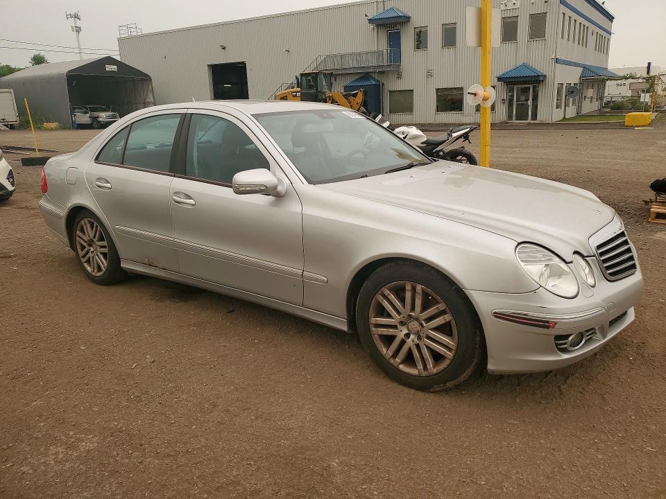 Photo 4 from auction – 2007 MERCEDES-BENZ E with VIN WDBUF87X07B183785
