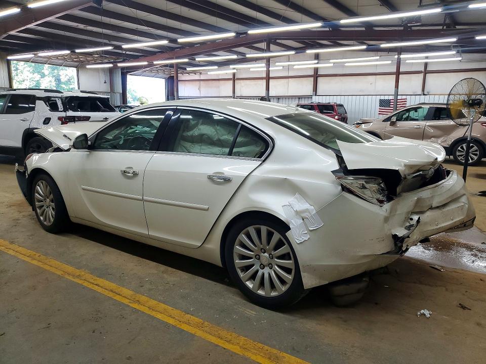 Photo 2 from auction – 2012 BUICK REGAL with VIN 2G4GT5GK5C9137516