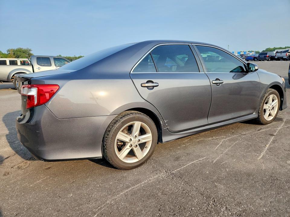 Foto 3 de la subasta – 2012 TOYOTA CAMRY con VIN 4T1BF1FK2CU086393