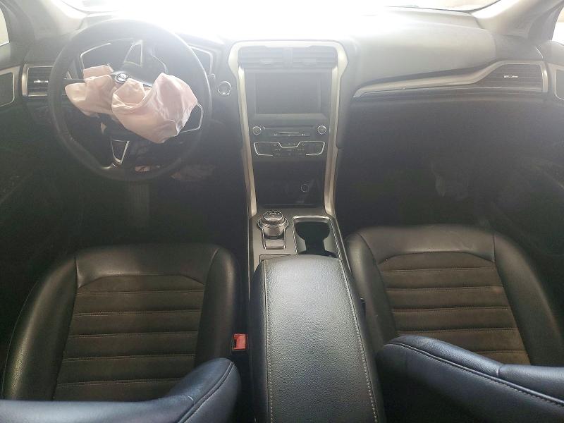 Photo 8 from auction – 2017 FORD FUSION with VIN 3FA6P0T95HR260072
