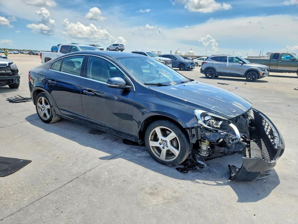 Фото 4 с аукциона – 2013 VOLVO S60 с VIN YV1612FS8D2189142