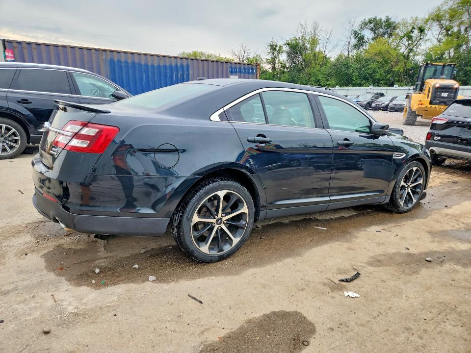 Photo 3 from auction – 2014 FORD TAURUS with VIN 1FAHP2E83EG112028