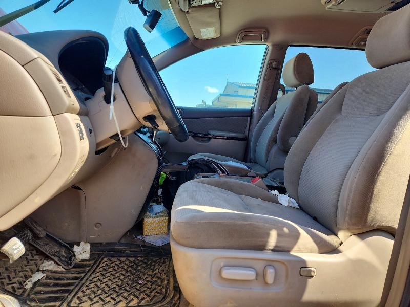 Photo 7 from auction – 2005 TOYOTA SIENNA with VIN 5TDZA23C75S354480