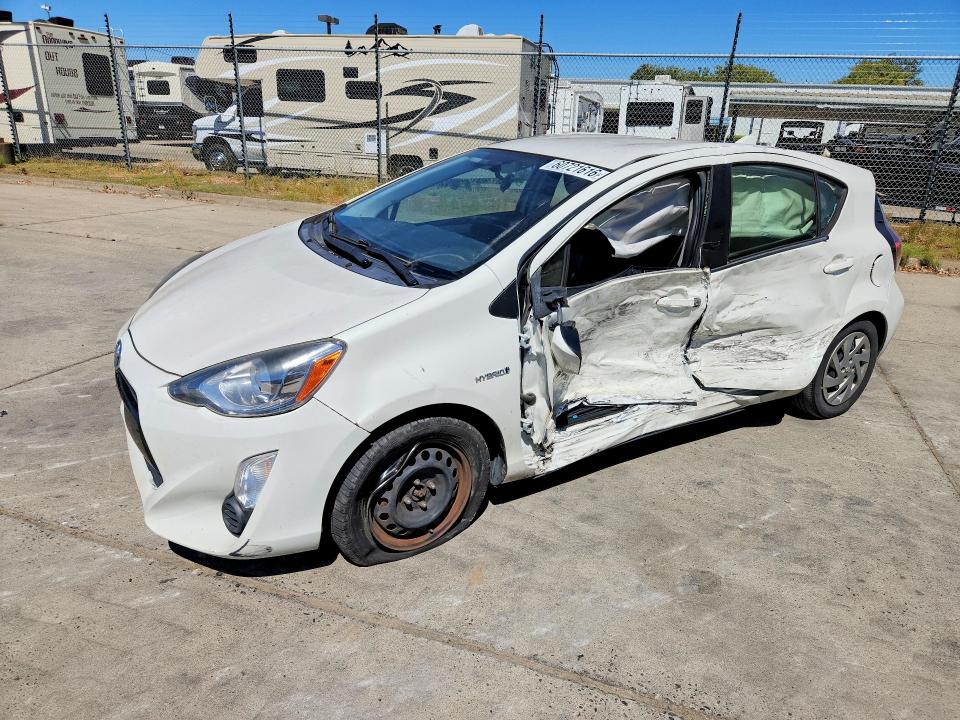 Photo 1 from auction – 2015 TOYOTA PRIUS C with VIN JTDKDTB34F1585903