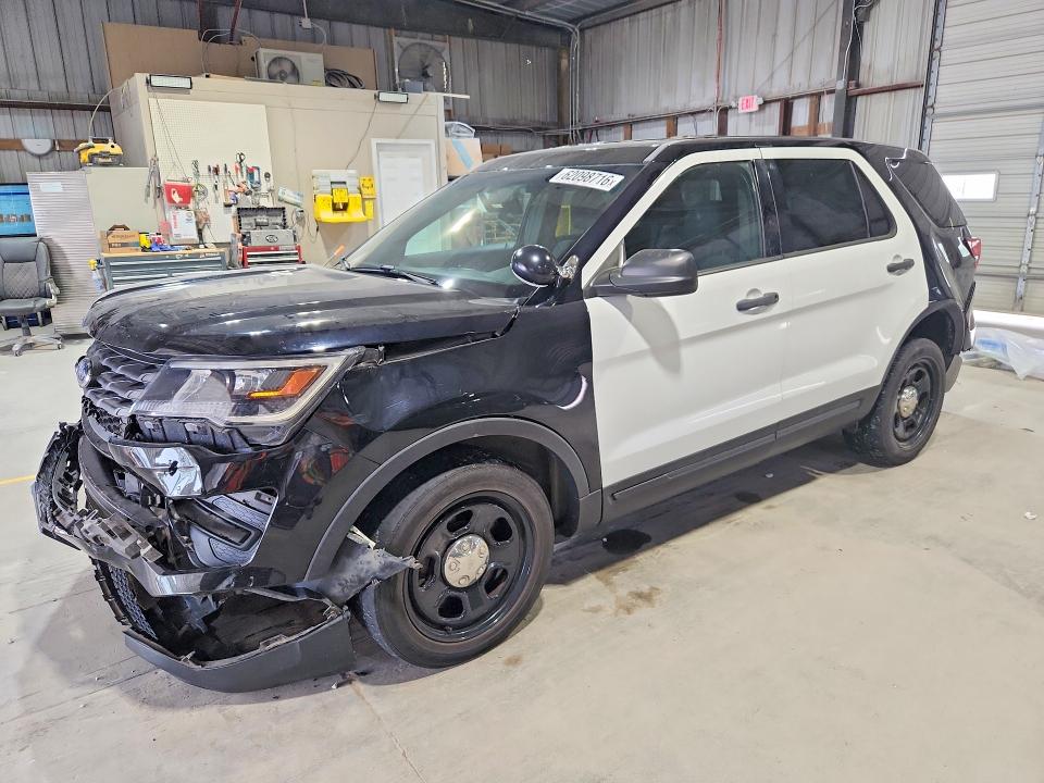 FORD EXPLORER 2017 with VIN 1FM5K8AR4HGB64958 - Photo from auction