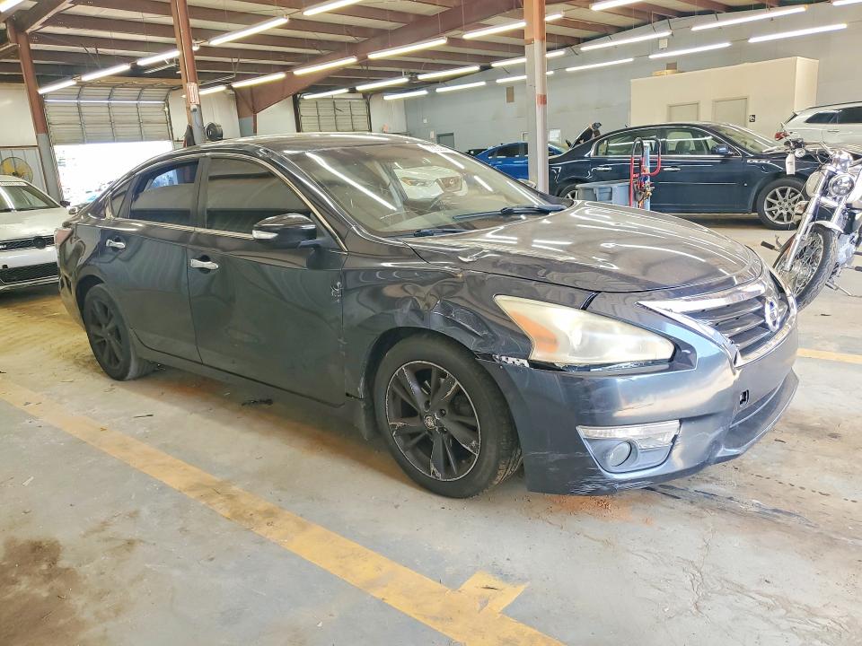 Photo 4 from auction – 2015 NISSAN ALTIMA with VIN 1N4AL3AP7FC129164