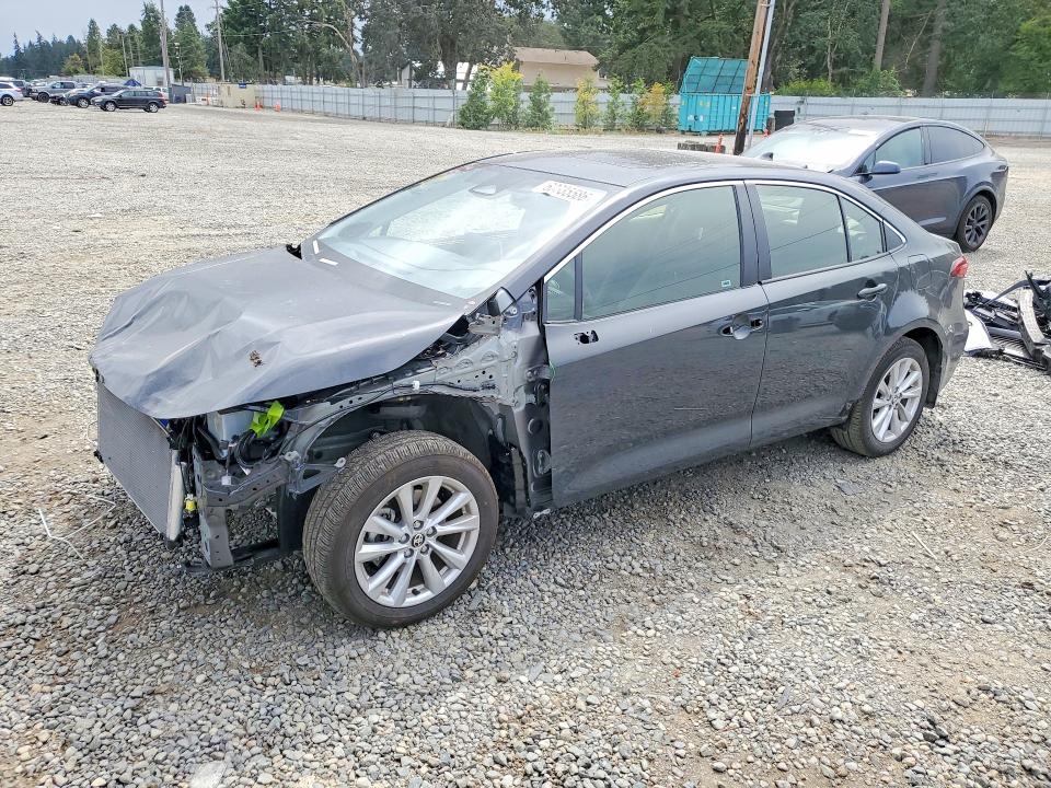 TOYOTA COROLLA HYBRID 2026 with VIN JTDBCMFE2T3134795 - Photo from auction