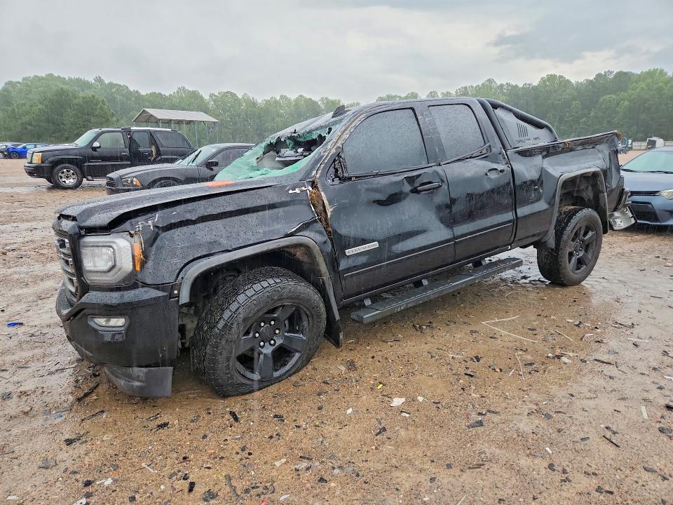 GMC SIERRA 2018 z numerem VIN 1GTV2LEC2JZ183189 - Zdjęcie z aukcji