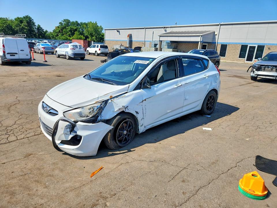 HYUNDAI ACCENT 2014 with VIN KMHCT5AE9EU142922 - Photo from auction