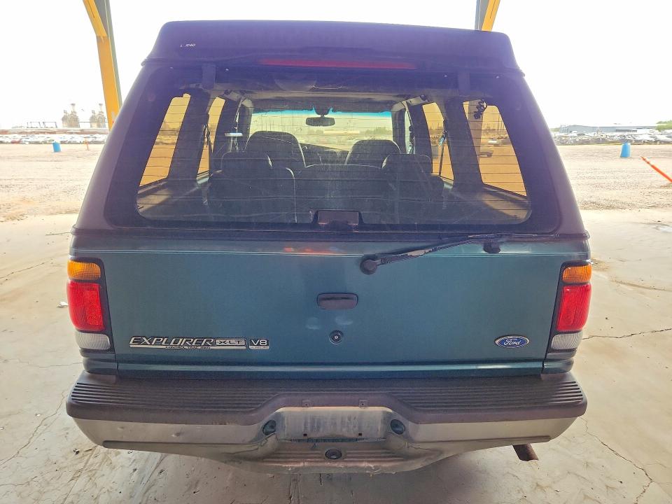 Photo 6 from auction – 1996 FORD EXPLORER with VIN 1FMDU35P2TUD62756