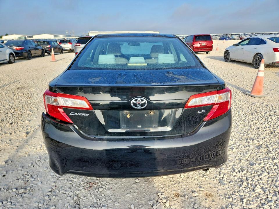 Zdjęcie 6 z aukcji – 2012 TOYOTA CAMRY z VIN 4T1BF1FK0CU083038