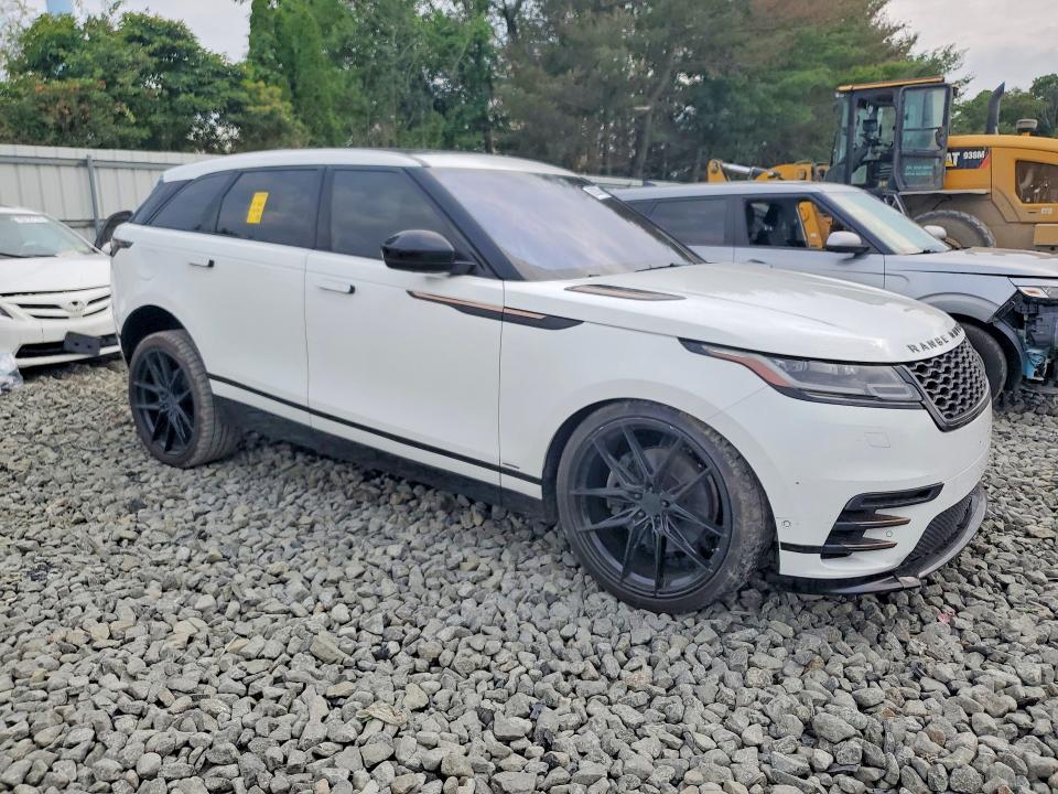 Photo 4 from auction – 2018 LAND ROVER RANGE ROVER VELAR with VIN SALYL2RV2JA700692