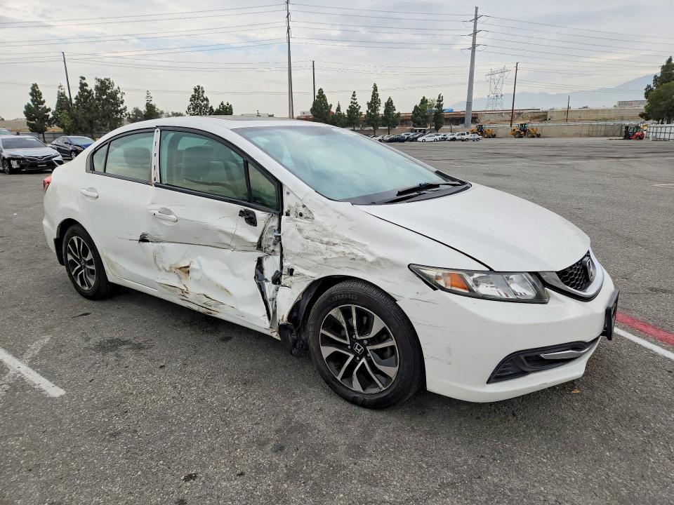Photo 4 from auction – 2014 HONDA CIVIC with VIN 19XFB2F86EE270264