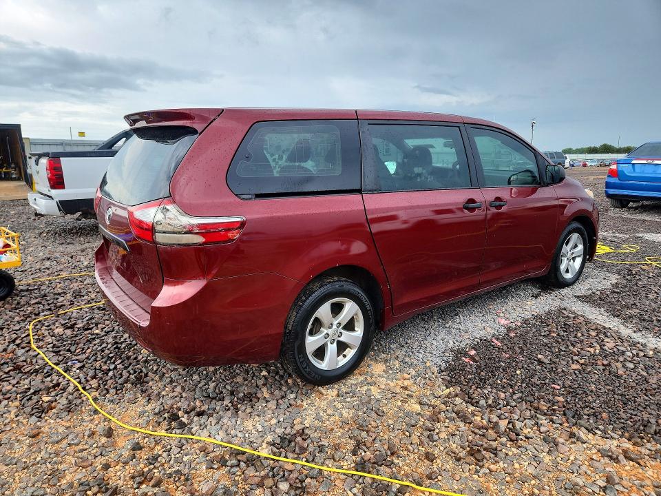 Photo 3 from auction – 2017 TOYOTA SIENNA with VIN 5TDZZ3DC0HS867121