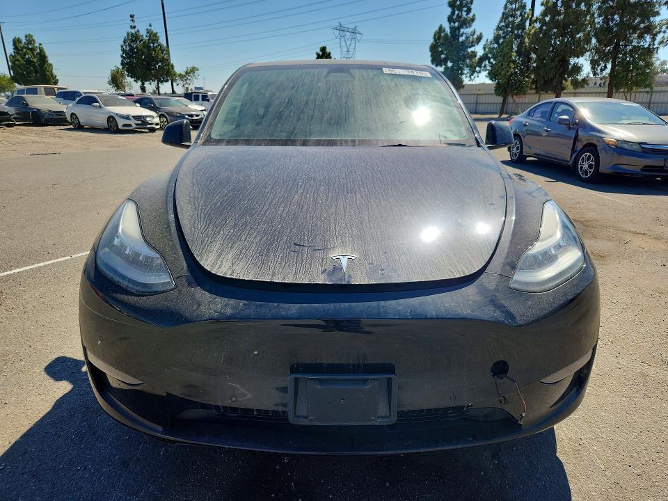 Photo 5 from auction – 2021 TESLA MODEL Y with VIN 5YJYGAED5MF136292