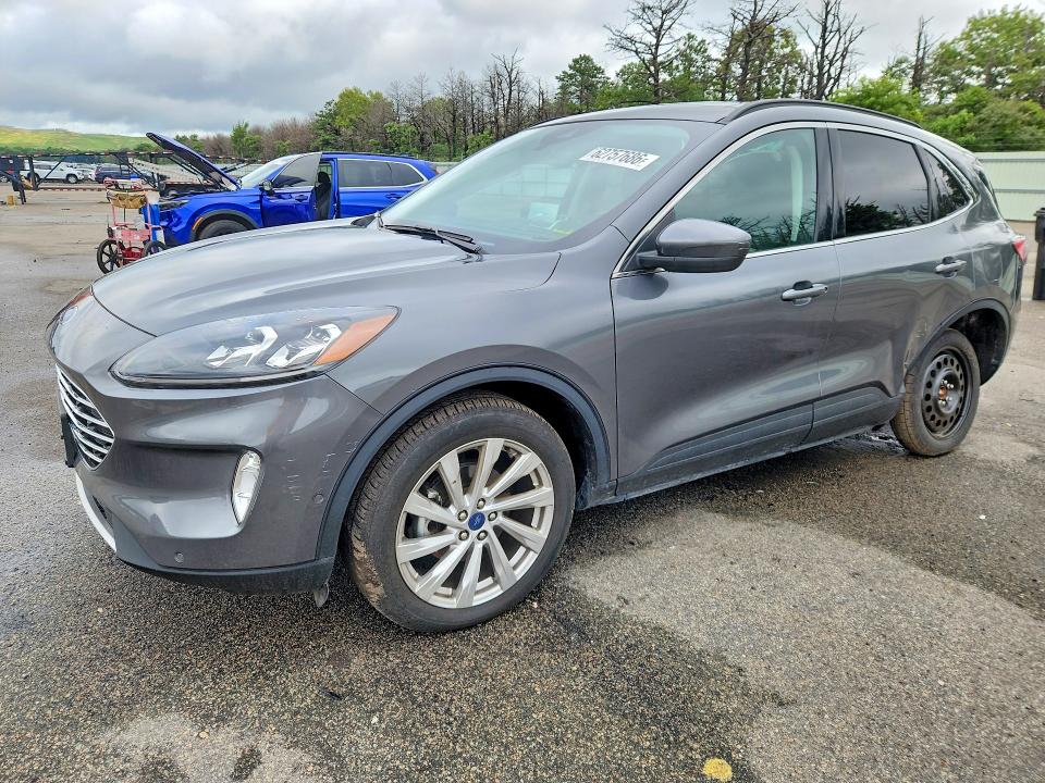 FORD ESCAPE 2022 with VIN 1FMCU9J90NUB42525 - Photo from auction