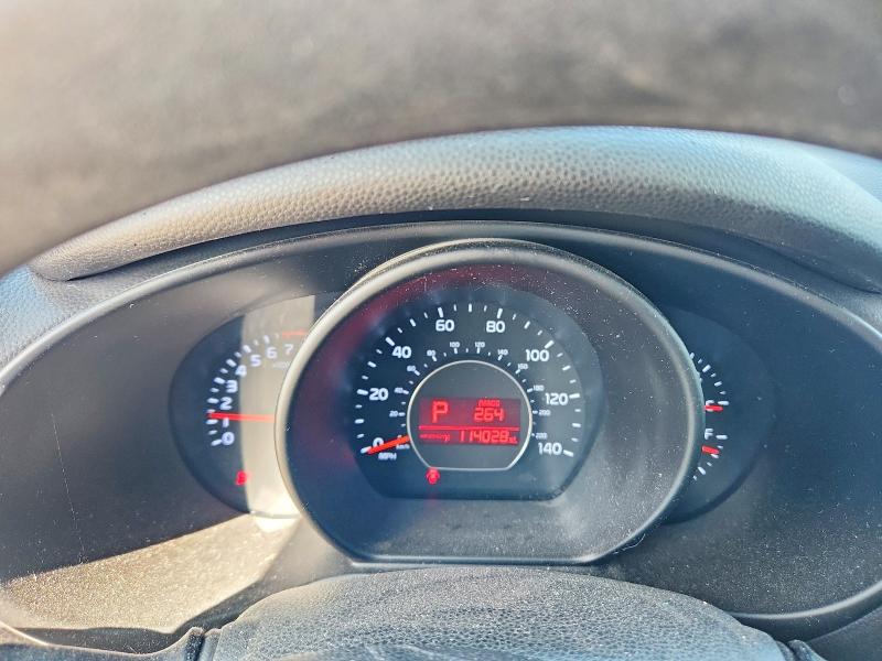 Photo 9 from auction – 2014 KIA SOUL with VIN KNDJN2A2XE7713035