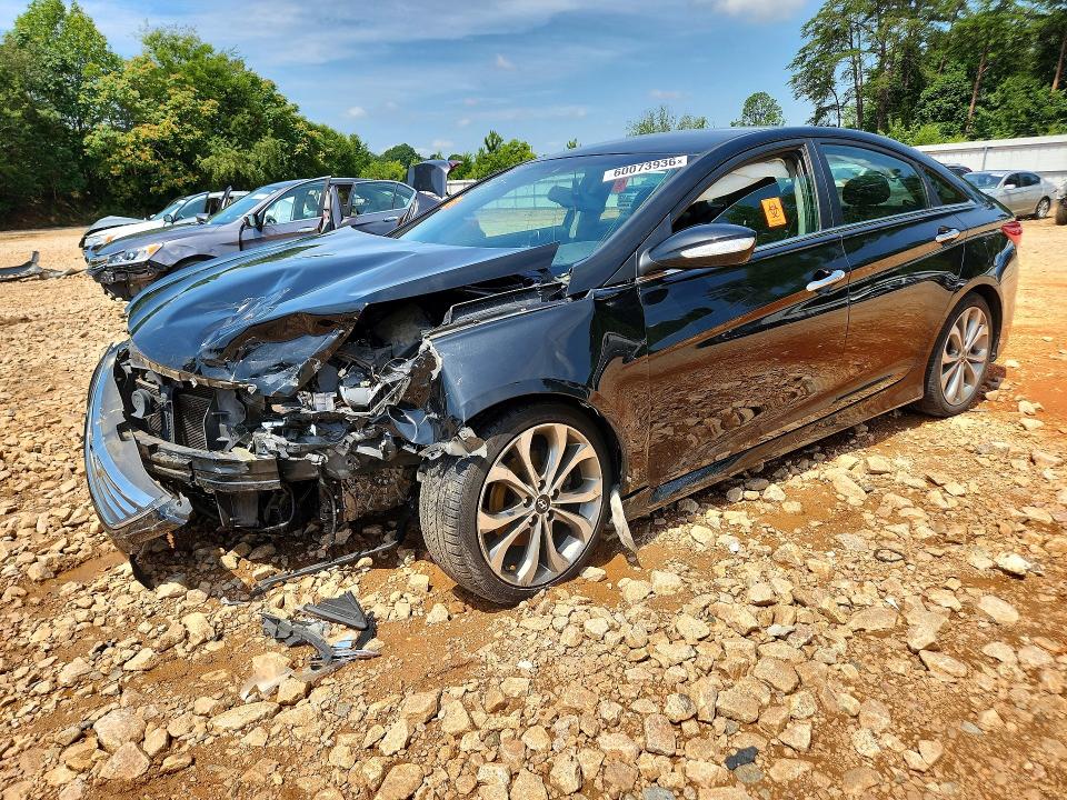 HYUNDAI SONATA 2014 with VIN 5NPEC4AC5EH880765 - Photo from auction