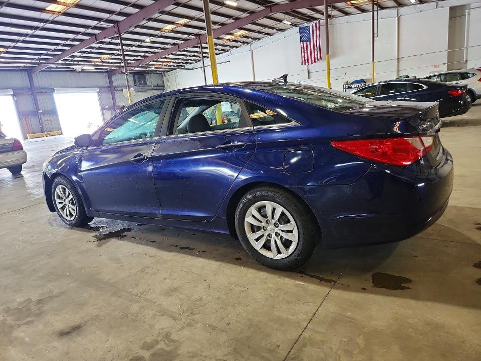 Photo 2 from auction – 2011 HYUNDAI SONATA with VIN 5NPEB4ACXBH072278