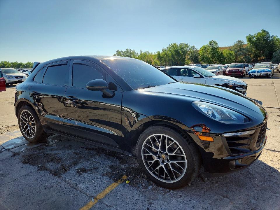 Photo 4 from auction – 2015 PORSCHE MACAN with VIN WP1AB2A56FLB51869