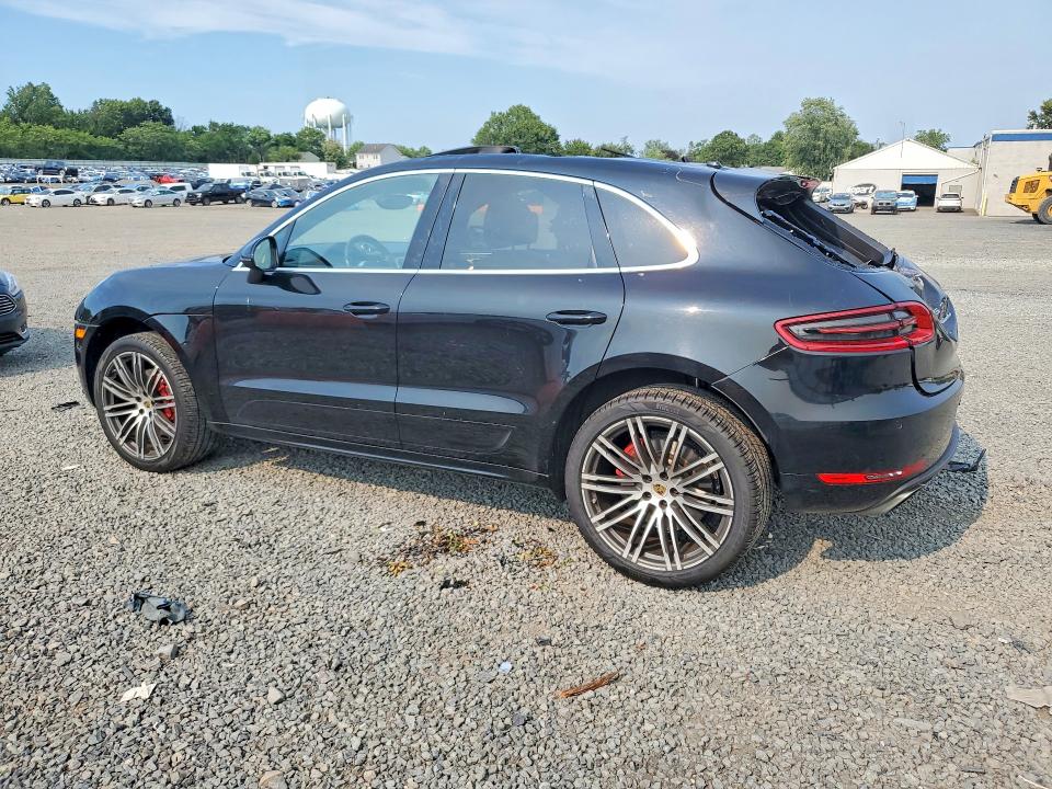 Фото 2 с аукциона – 2015 PORSCHE MACAN с VIN WP1AF2A52FLB98479