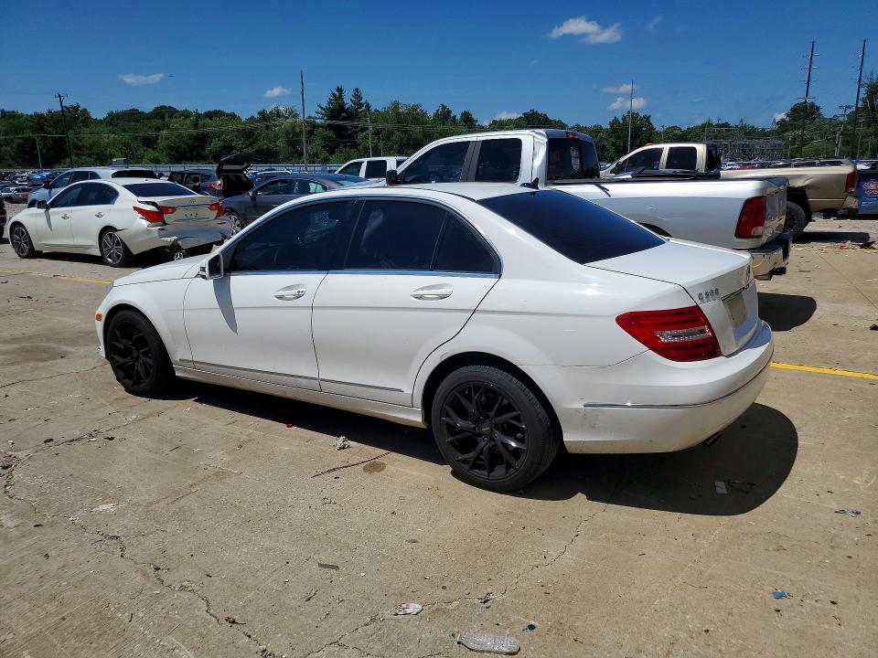 Photo 2 from auction – 2013 MERCEDES-BENZ C with VIN WDDGF8AB0DR283602