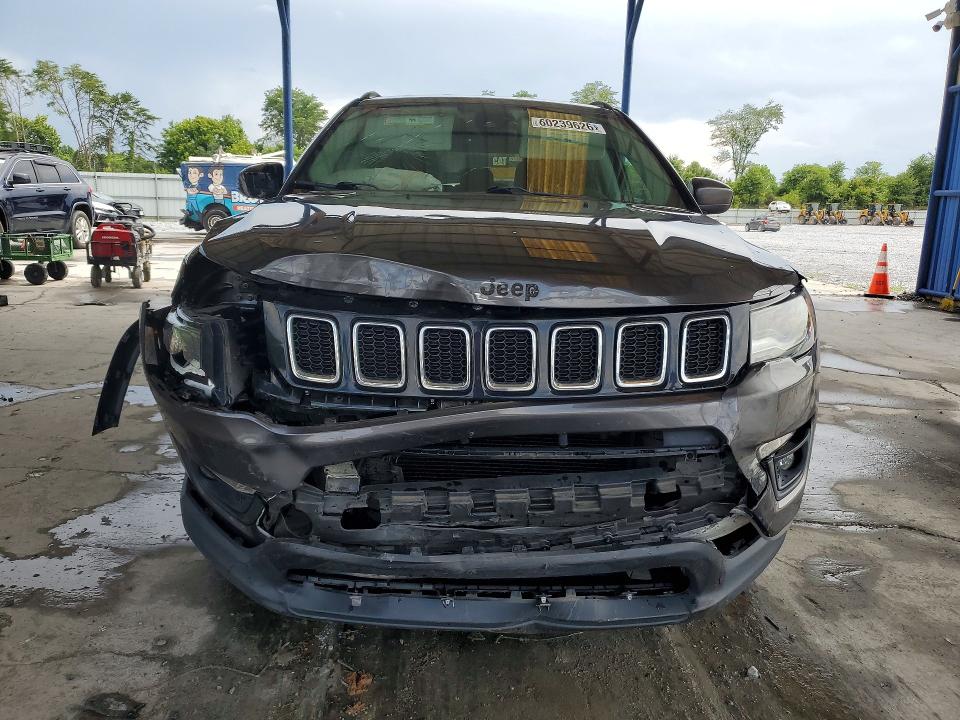 Photo 5 from auction – 2018 JEEP COMPASS with VIN 3C4NJDBB1JT281545