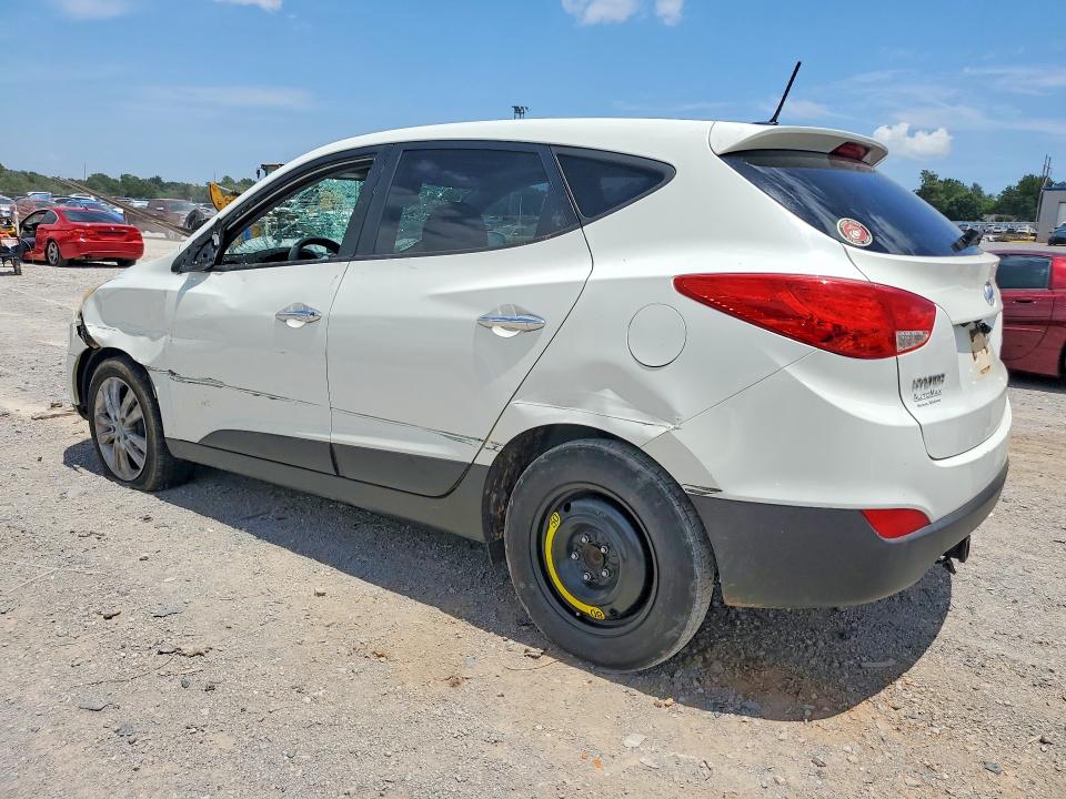 Photo 2 from auction – 2012 HYUNDAI TUCSON with VIN KM8JU3AC4CU498442
