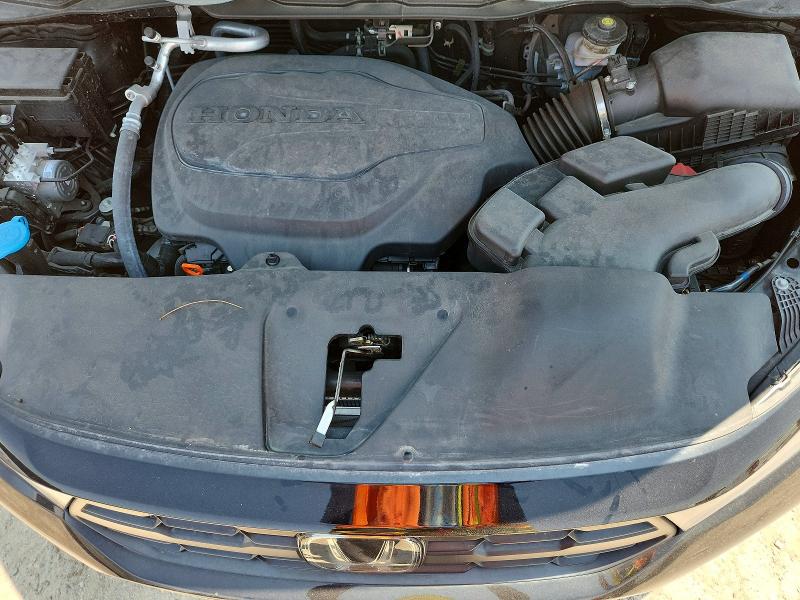 Photo 12 from auction – 2025 HONDA ODYSSEY with VIN 5FNRL6H63SB009872